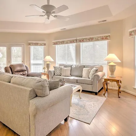 Quaint Hilton Head Villa With Pool And Hot Tub Access!